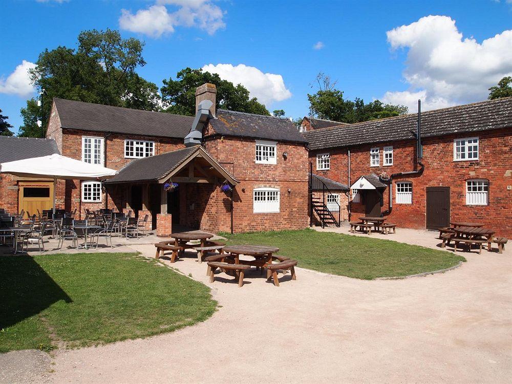 Donington Park Farmhouse Hotel Castle Donington Exterior foto